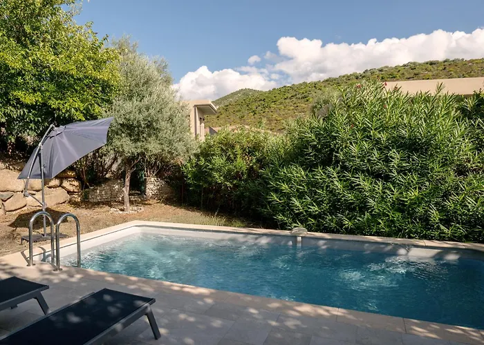 Vila De Charme Jo Poggi - Domaine Romella - Piscine - Proche St-florent *